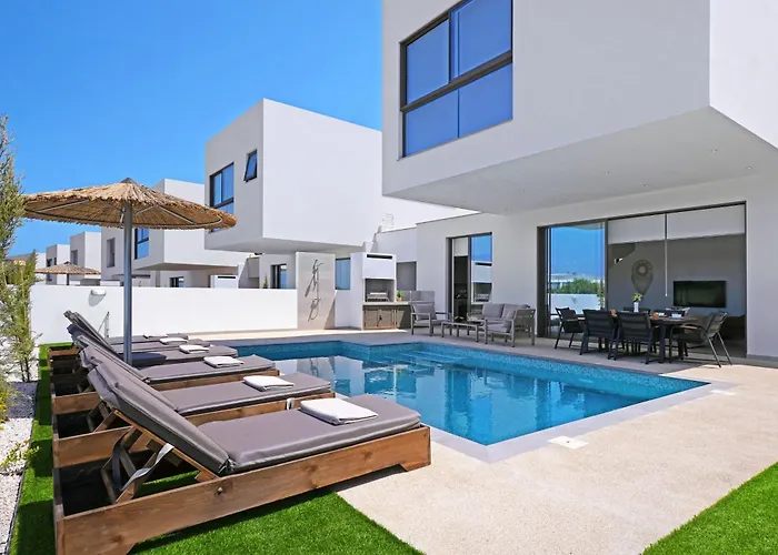 בית נופש Princess Zena Luxury - Large Pool *