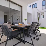 Princess Zena Luxury - Large Pool 펜션 *