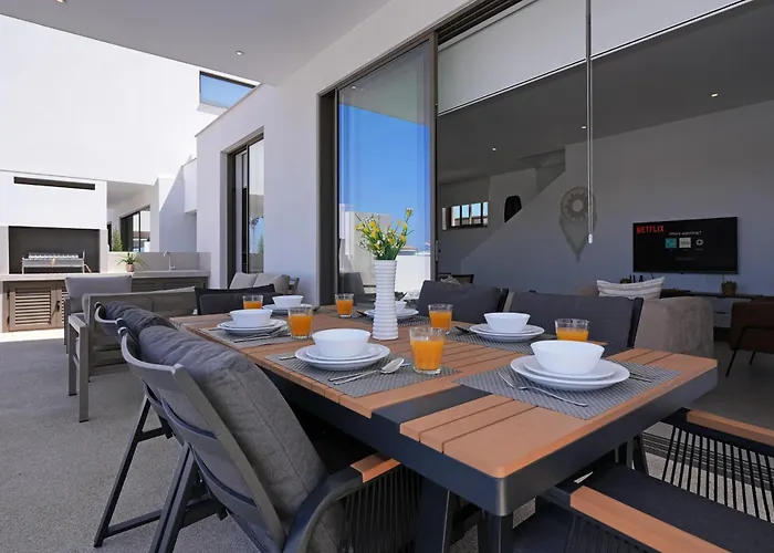 Case de vacanță Princess Zena Luxury - Large Pool *