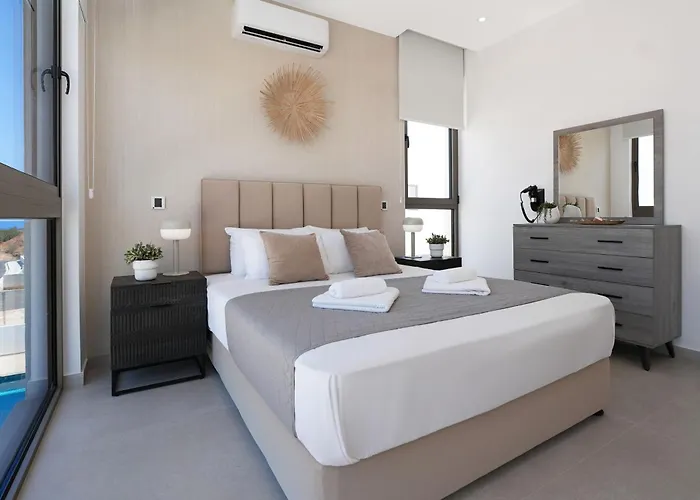 Case de vacanță Princess Zena Luxury - Large Pool Protaras