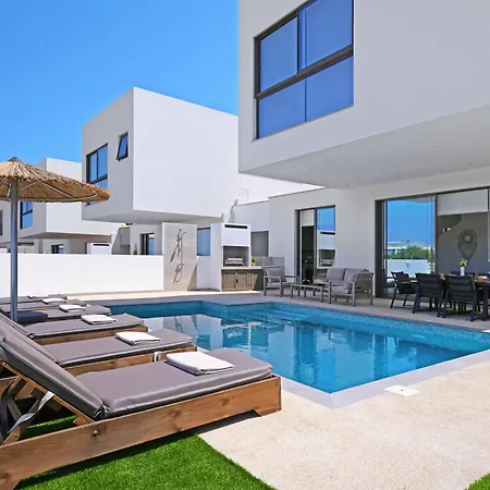 Дом отдыха Princess Zena Luxury - Large Pool *