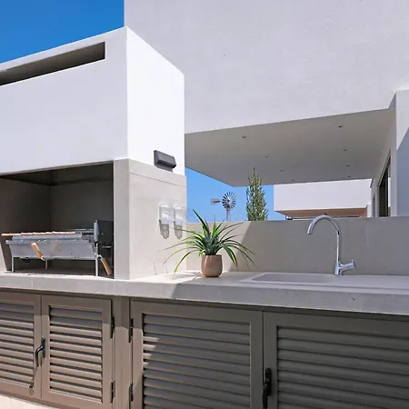 Princess Zena Luxury - Large Pool Протарас